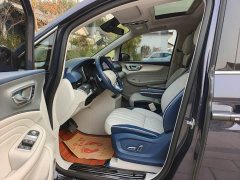 SAIC MG iMAX8 400TGI Supreme Prestige Edition - ფოტო 9