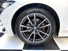BMW 3 Series 320Li M Sport Package - ფოტო 4