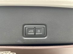 Audi Q6 2024 45 TFSI quattro Qiyun Edition Flying Rider Package 7-Seater - ფოტო 17