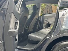 Tesla Model Y Rear-Wheel Drive - ფოტო 10