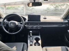 Honda Civic Hatchback 240 Turbo CVT Sharp Edition - ფოტო 10