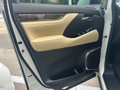 Toyota Vellfire Crown Hybrid 2.5L HV Luxury Edition - ფოტო 11