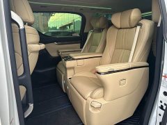 Toyota Vellfire Crown Hybrid 2.5L HV Luxury Edition - ფოტო 12