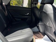 Hyundai Elantra 2022 1.5L CVT Luxury - ფოტო 10