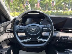 Hyundai Elantra 2022 1.5L CVT Luxury - ფოტო 13