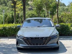 Hyundai Elantra 2022 1.5L CVT Luxury - ფოტო 2