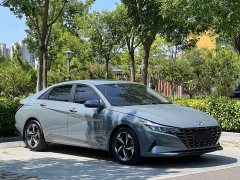 Hyundai Elantra 2022 1.5L CVT Luxury - ფოტო 3