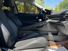 Hyundai Elantra 2022 1.5L CVT Luxury - ფოტო 9