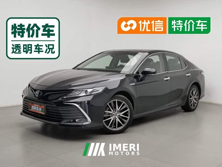Toyota Camry Hybrid Luxury