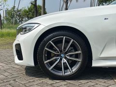 BMW 3 Series 320Li M Sport Package - ფოტო 15