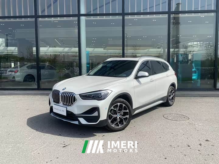 BMW X1 sDrive20Li Premium Edition