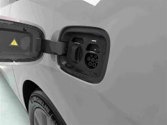 Li Auto Li Xiang MEGA Ultra - ფოტო 19