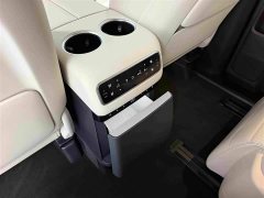 Li Auto Li Xiang MEGA Ultra - ფოტო 7