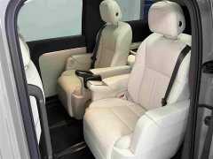 Li Auto Li Xiang MEGA Ultra - ფოტო 10