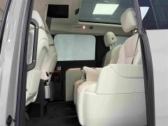 Li Auto Li Xiang MEGA Ultra - ფოტო 9