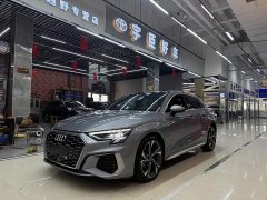 Audi A3 Facelift Sportback 35 TFSI Fashion Sport - ფოტო 1