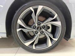 Audi A3 Facelift Sportback 35 TFSI Fashion Sport - ფოტო 4