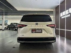 Toyota Sienna 2.5L Hybrid Platinum Edition - ფოტო 8