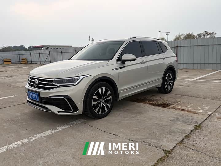 Volkswagen Tiguan L 2022 330TSI Automatic FWD R-Line Comfort Edition - ავტომობილი ჩინეთიდან