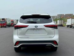 Toyota Crown Venza 2.5L HEV AWD Premium - ფოტო 8