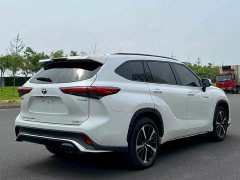 Toyota Crown Venza 2.5L HEV AWD Premium - ფოტო 9