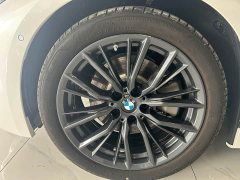 BMW 3 Series 330i M Sport Night Edition Package - ფოტო 5