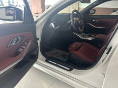 BMW 3 Series 330i M Sport Night Edition Package - ფოტო 8