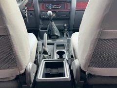 Toyota Land Cruiser (Imported) LC76 4.0L Manual - ფოტო 11