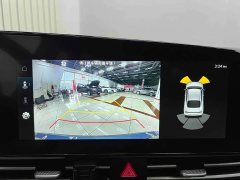 Hyundai Elantra 1.5L CVT Luxury - ფოტო 14