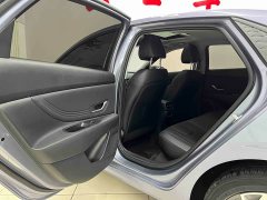 Hyundai Elantra 1.5L CVT Luxury - ფოტო 15