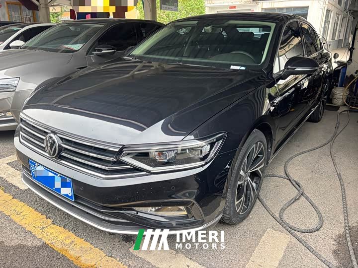 Volkswagen Magotan 330TSI DSG 30th Anniversary Edition - ავტომობილი ჩინეთიდან