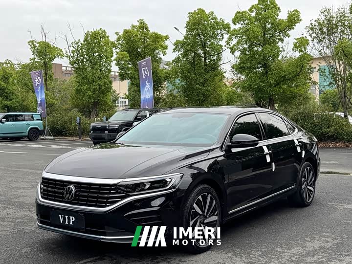 Volkswagen Passat 330TSI Elite - ავტომობილი ჩინეთიდან