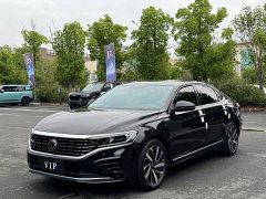Volkswagen Passat 330TSI Elite - ფოტო 1
