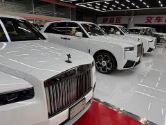 Rolls-Royce Cullinan Bohemian Sunset - ფოტო 3