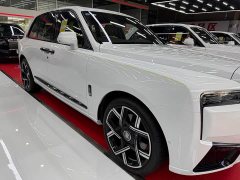 Rolls-Royce Cullinan Bohemian Sunset - ფოტო 4