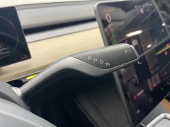 Tesla Model Y 2022 Facelift Long Range All-Wheel Drive - ფოტო 16