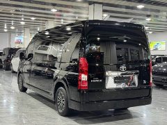 Toyota HIACE 2024 3.5L Automatic - ფოტო 16