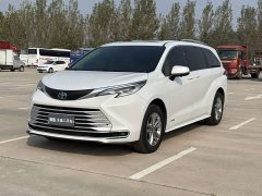 Toyota Sienna 2.5L Hybrid Comfort Edition - ფოტო 1