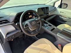 Toyota Sienna 2.5L Hybrid Comfort Edition - ფოტო 10