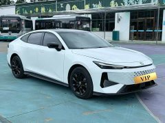 Changan UNI-V 1.5T 500Bar Luxury Sport Edition - ფოტო 3