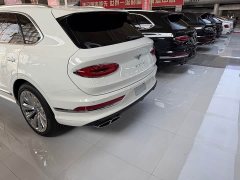 Bentley Bentayga 4.0T V8 Elegance Edition - ფოტო 4