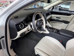 Bentley Bentayga 4.0T V8 Elegance Edition - ფოტო 5