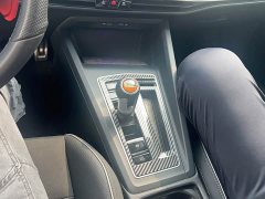 Volkswagen Golf 2024 280TSI DSG R-Line 50th Anniversary Edition - ფოტო 12