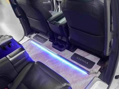 Toyota Sienna 2.5L Hybrid Premium - ფოტო 12