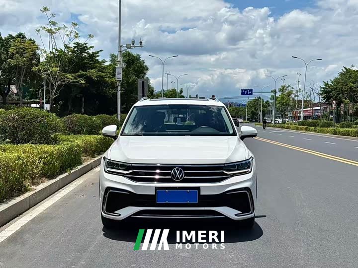 Volkswagen Tiguan L 330TSI Automatic FWD R-Line Comfort Edition - ავტომობილი ჩინეთიდან