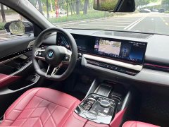 BMW 5 Series 525Li M Sport Package - ფოტო 5