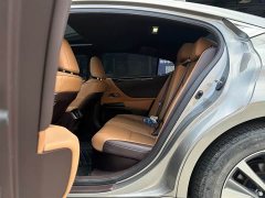 Lexus ES 300h Excellence - ფოტო 9