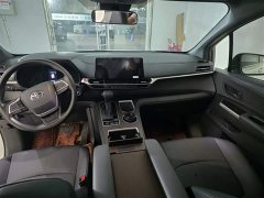 Toyota Gravia 2.5L Hybrid Comfort Edition - ფოტო 7