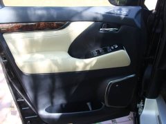 Toyota Alphard 2021 Hybrid 2.5L Luxury - ფოტო 10