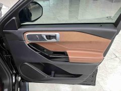 Ford Explorer EcoBoost 285 AWD Titanium 6-Seater - ფოტო 17